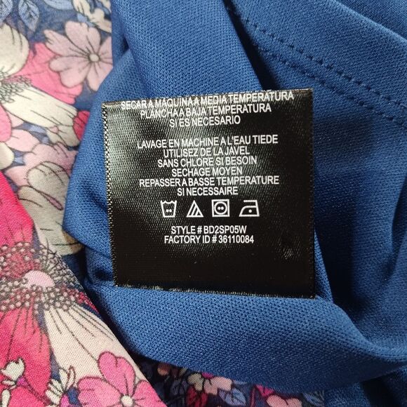 BCBG Sleeveless Floral Maxi Lined, Handkerchief Hem Woman's Small........... - Picture 5 of 10